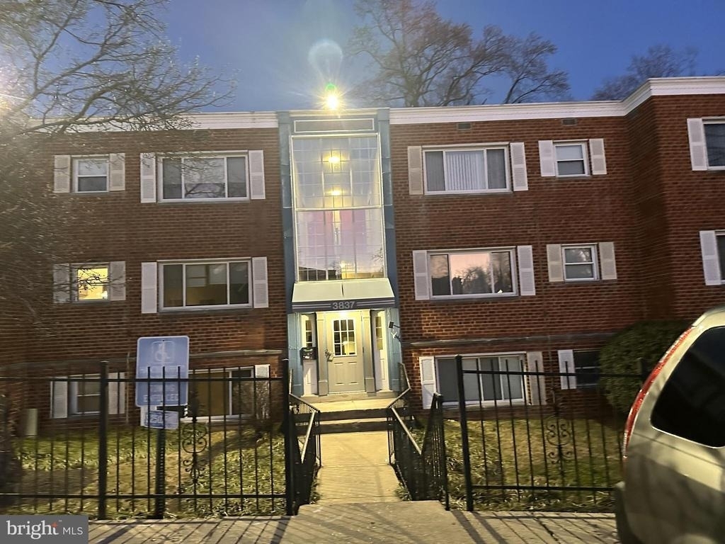 3837 Hamilton Street - Photo 0
