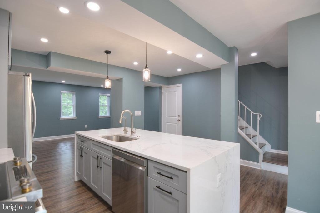 3822 Gawayne Terrace - Photo 19