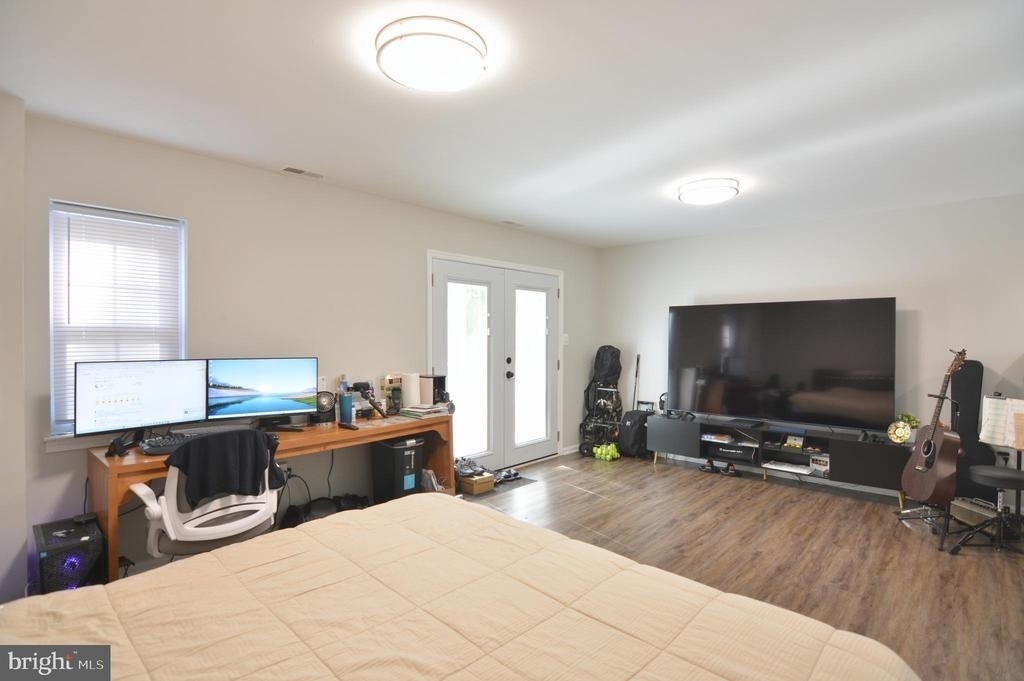 3822 Gawayne Terrace - Photo 40