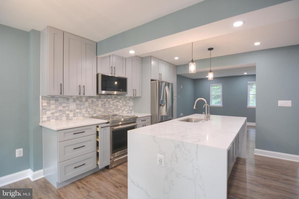 3822 Gawayne Terrace - Photo 14