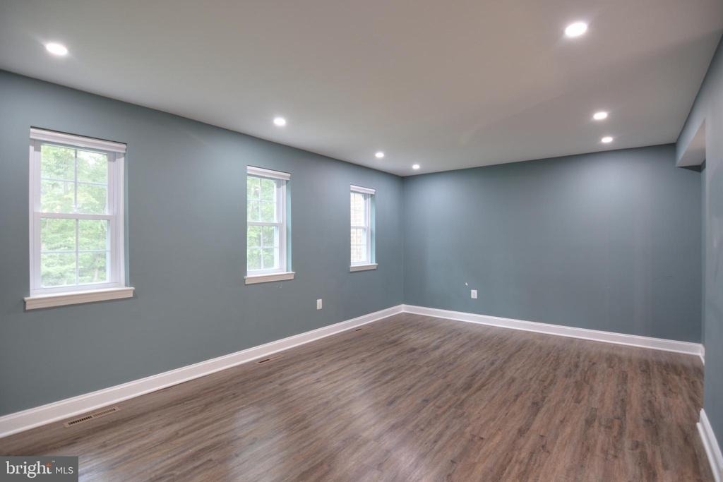 3822 Gawayne Terrace - Photo 21