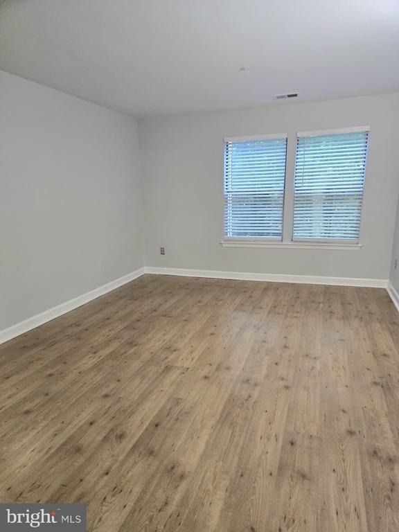 3315 Sir Thomas Drive - Photo 5