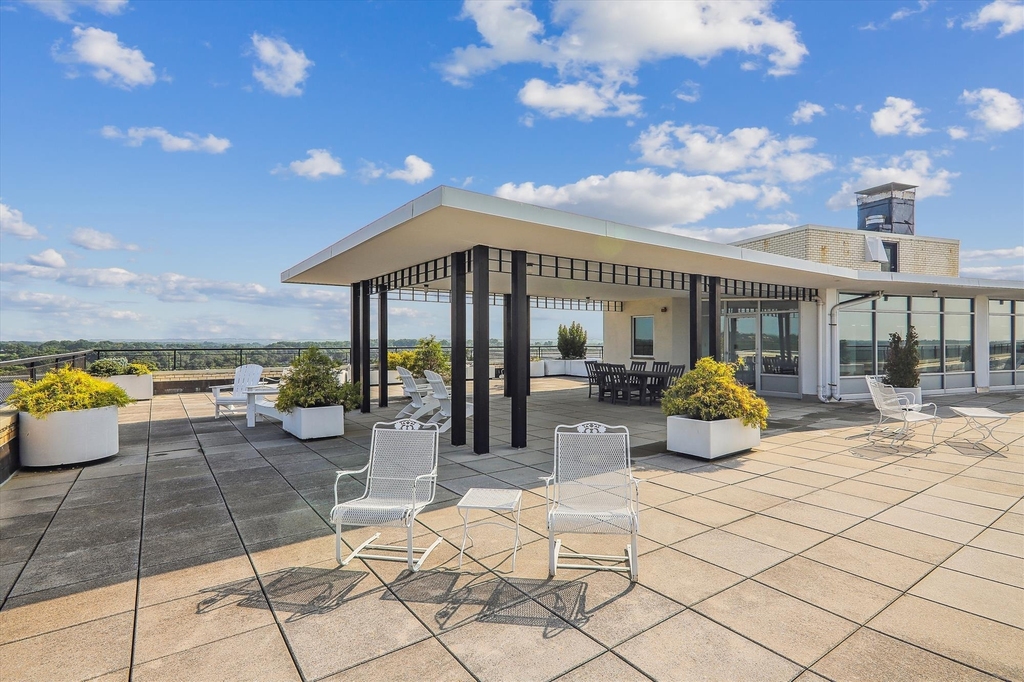 10500 Rockville Pike - Photo 16