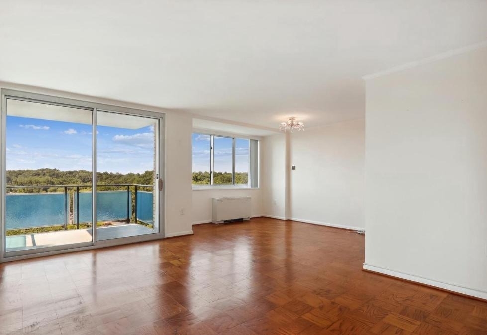 10500 Rockville Pike - Photo 3