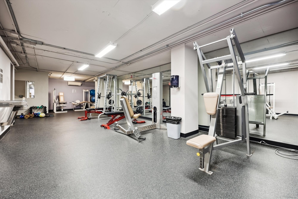 10500 Rockville Pike - Photo 19