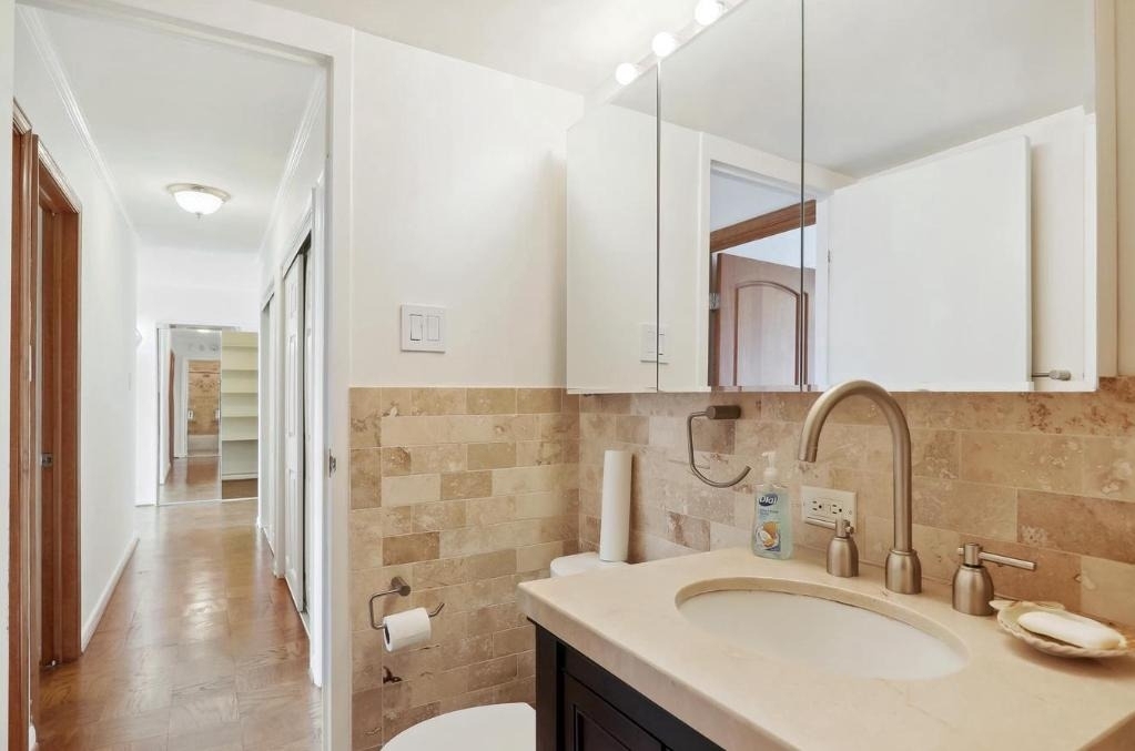 10500 Rockville Pike - Photo 11