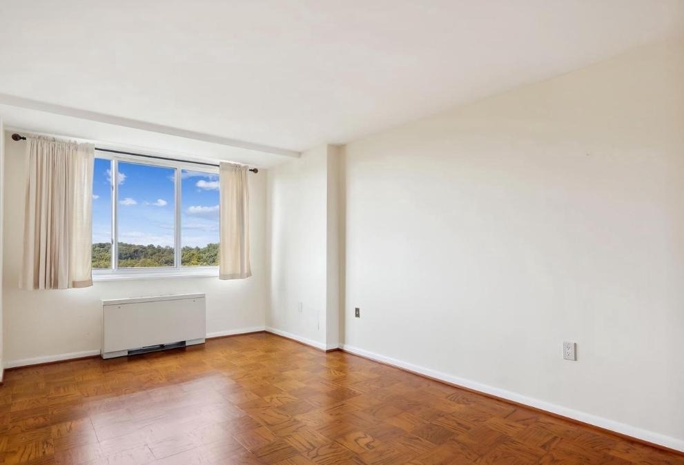 10500 Rockville Pike - Photo 13