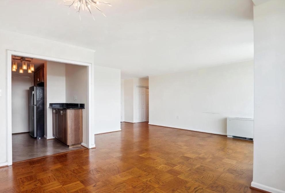 10500 Rockville Pike - Photo 6