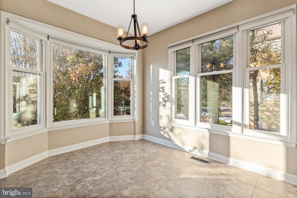 2148 Colonel Way - Photo 8