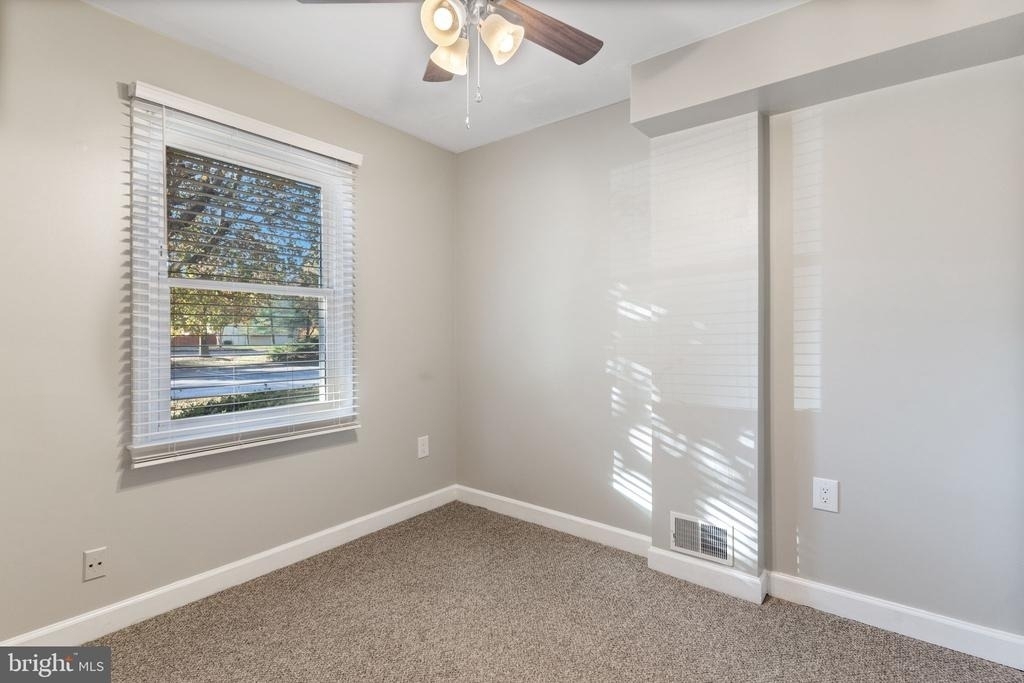 2148 Colonel Way - Photo 32