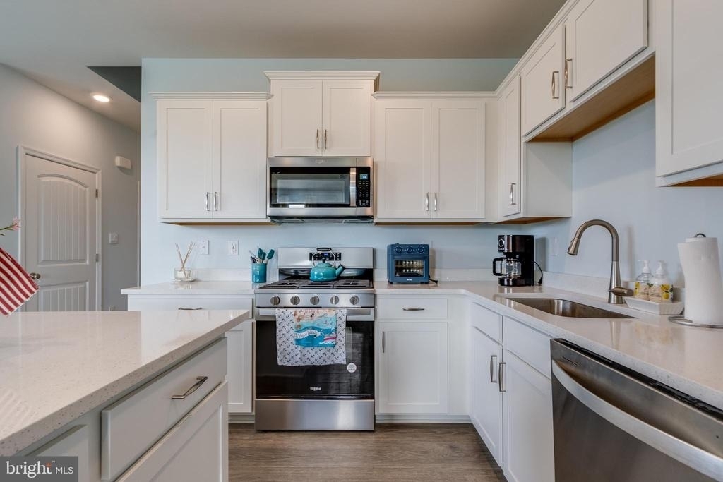 9224 Greenway Trail - Photo 16