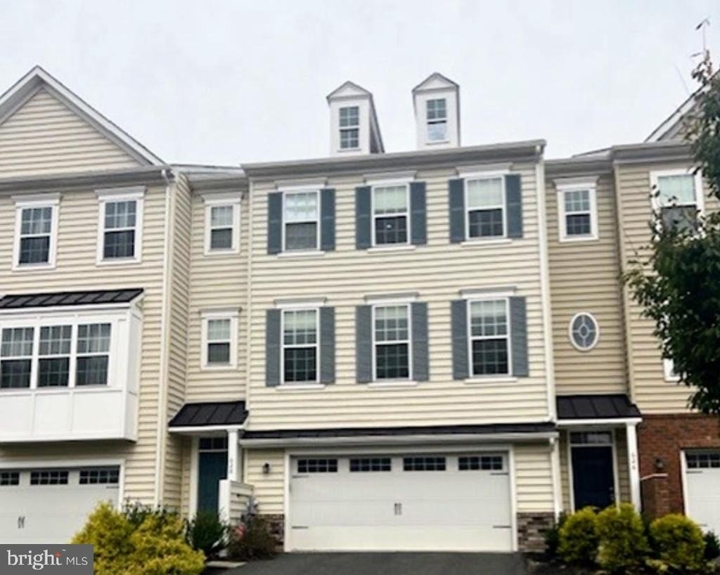 628 Rigel Way - Photo 0