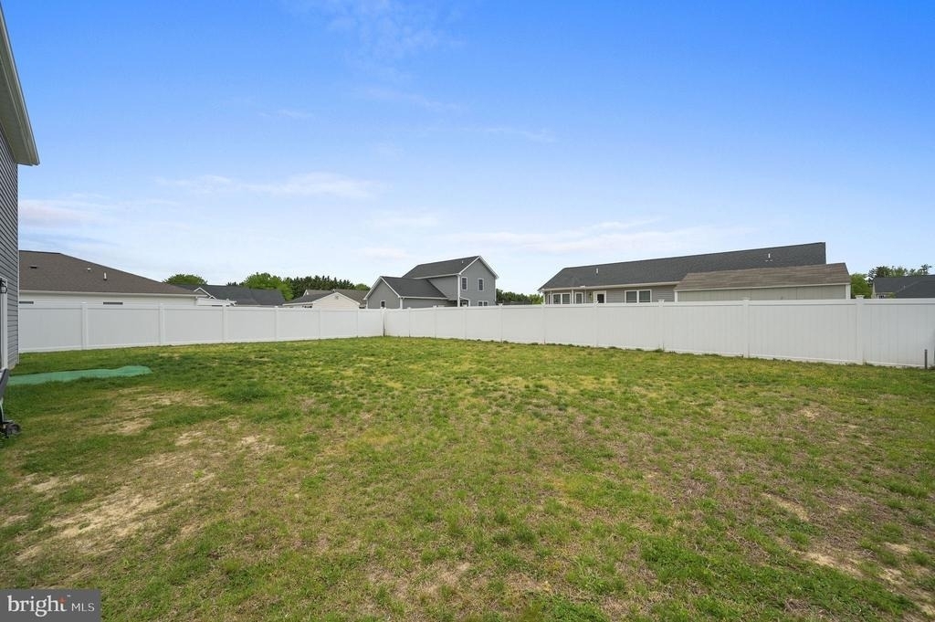 31 New England Drive - Photo 15