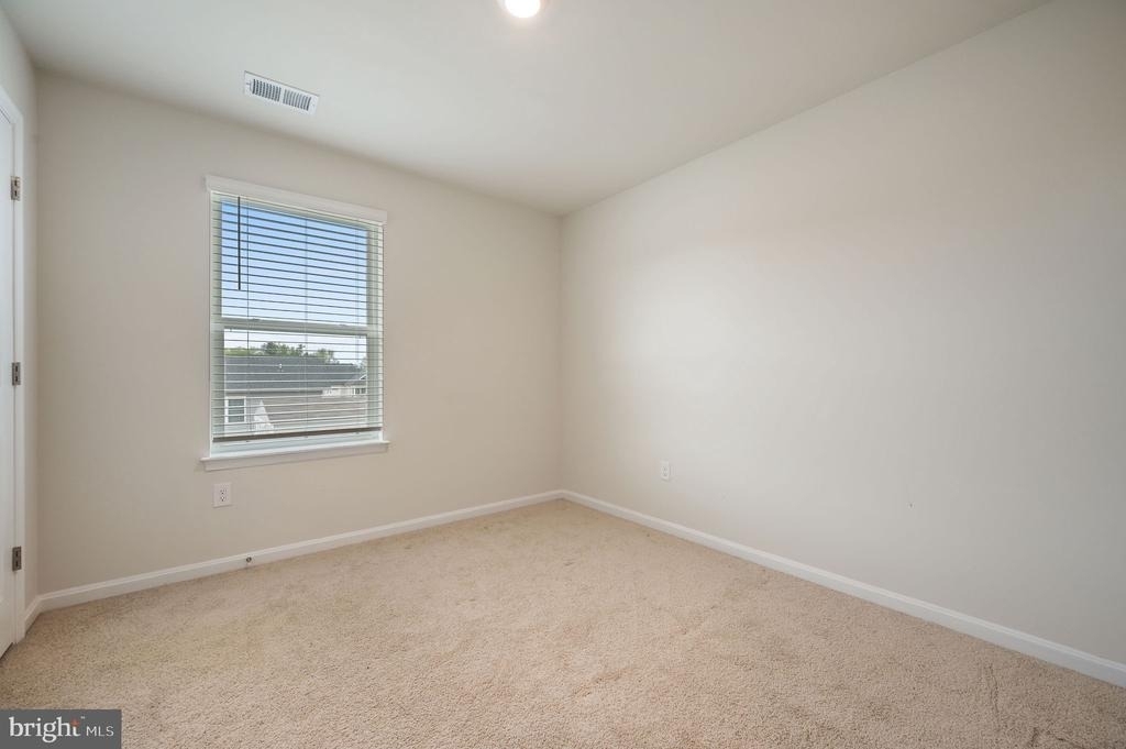 31 New England Drive - Photo 11