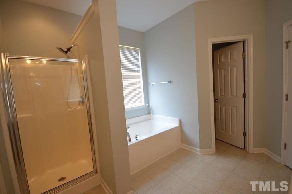 1507 Hinchliff Court - Photo 25