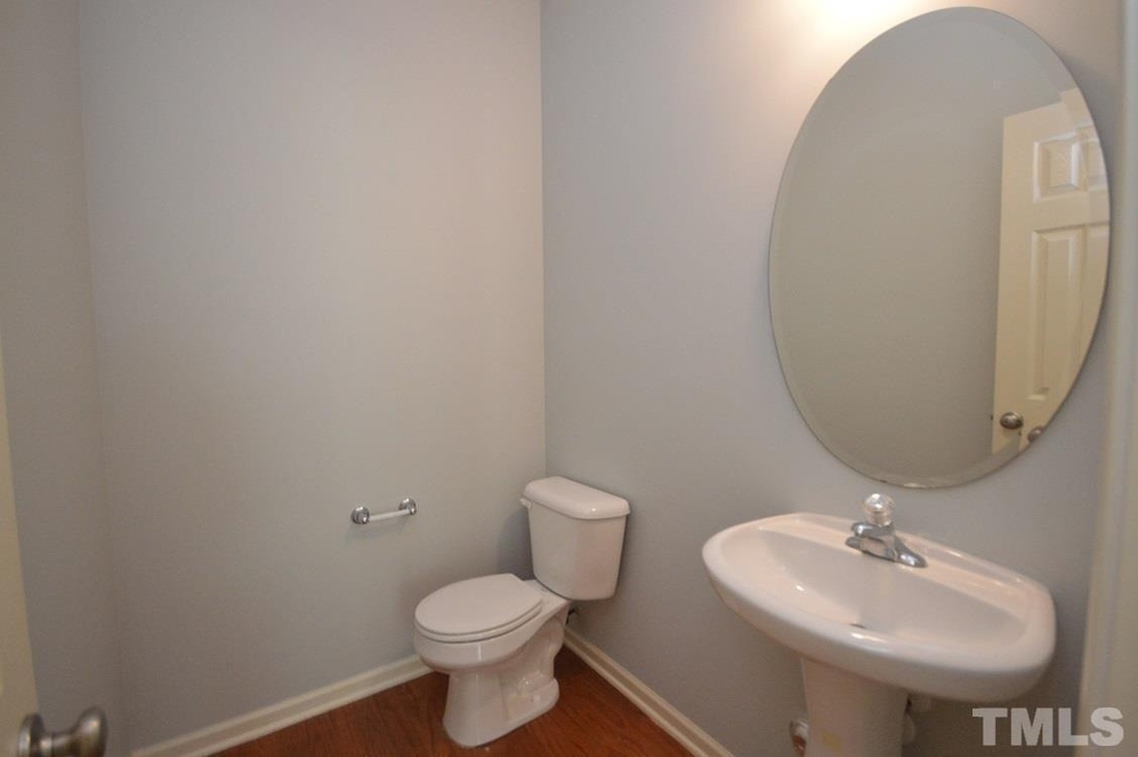 1507 Hinchliff Court - Photo 11