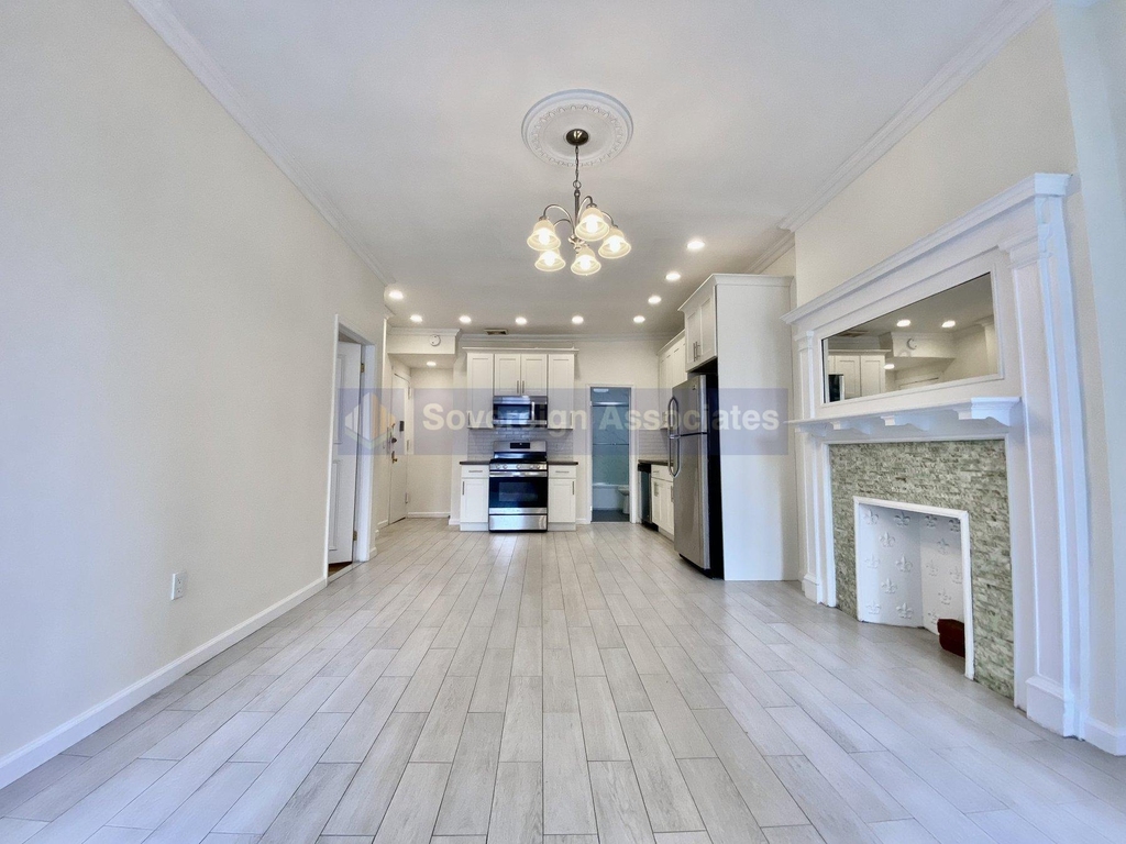 320 West 106th Street - Photo 8