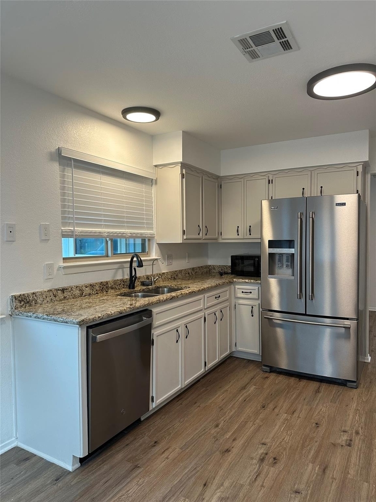 7621 Scenic Brook Dr - Photo 1