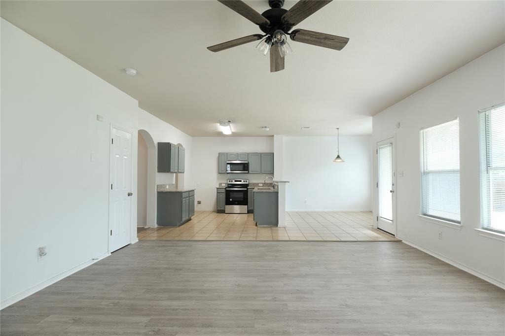 17909 Maxa Dr - Photo 4