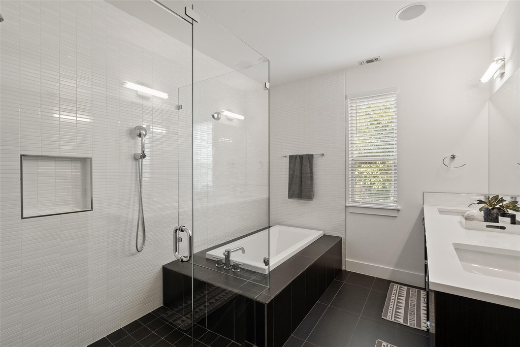 2105 Goodrich Ave - Photo 26