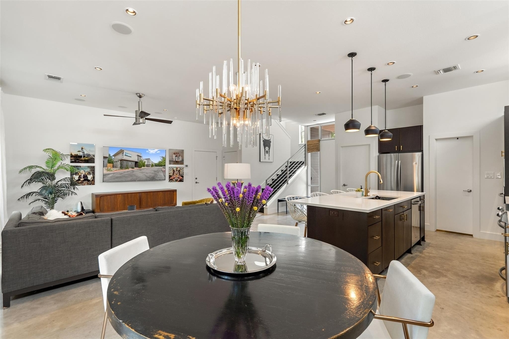 2105 Goodrich Ave - Photo 10