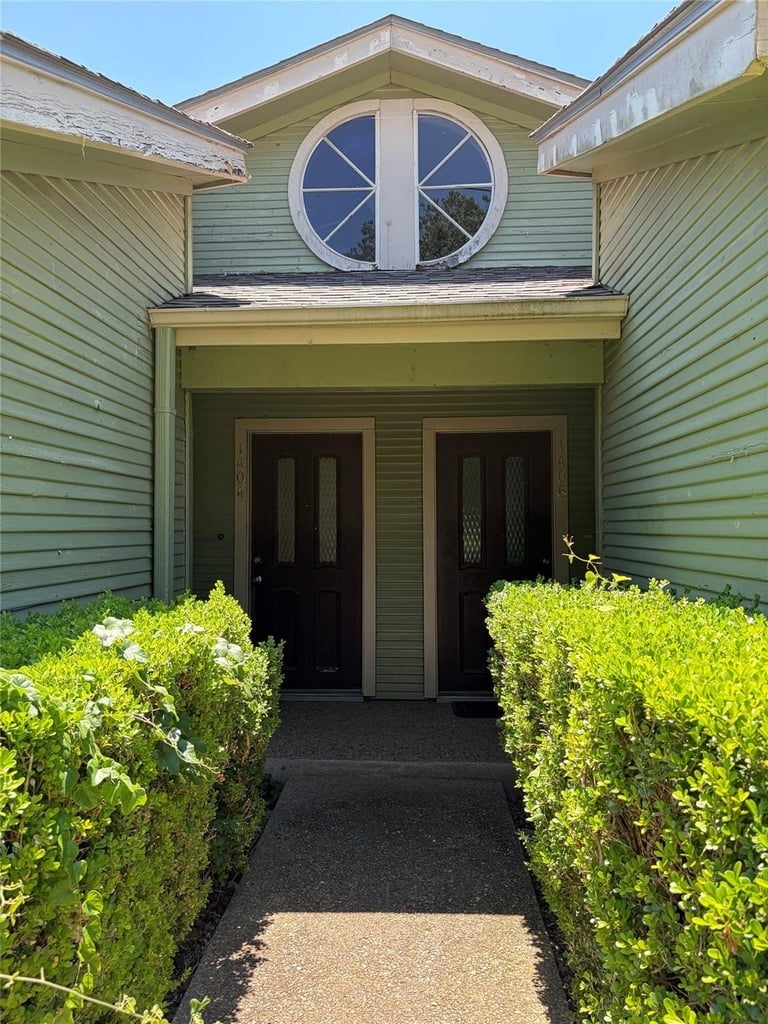 1404 Andra Ln - Photo 1