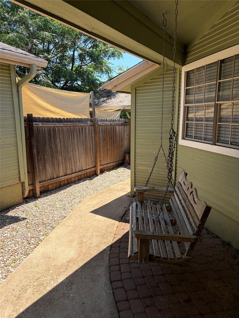 1404 Andra Ln - Photo 14