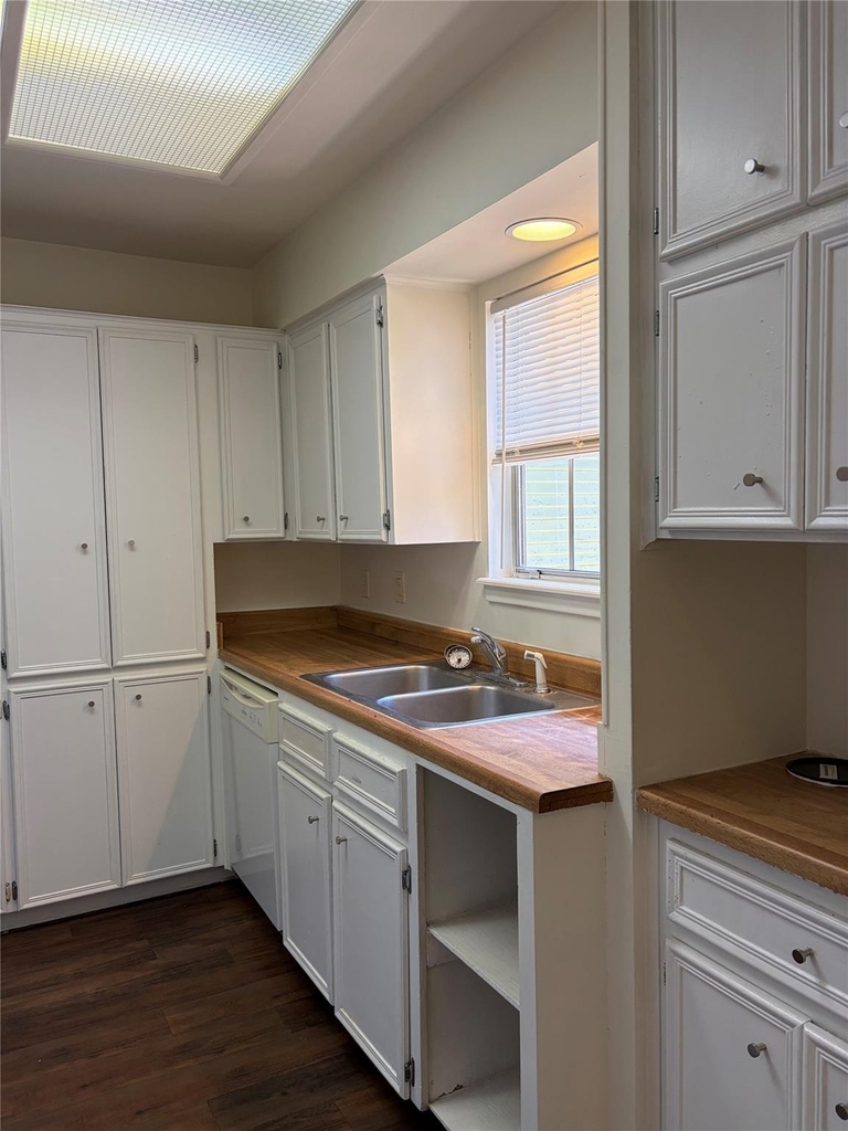 1404 Andra Ln - Photo 6