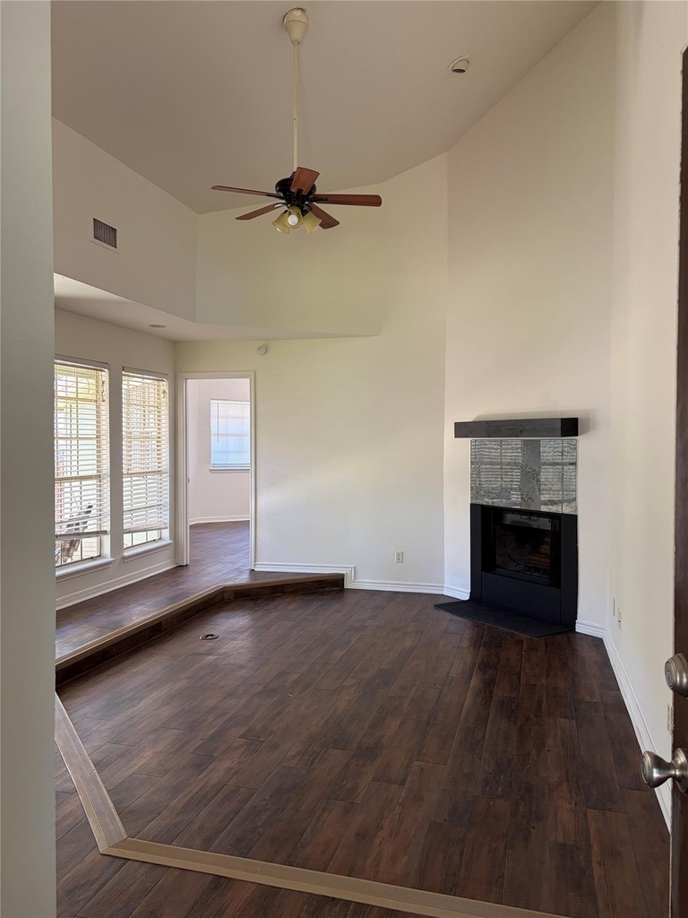 1404 Andra Ln - Photo 3