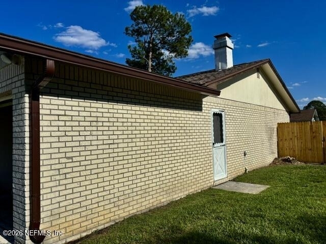1747 Papaya Drive N - Photo 1
