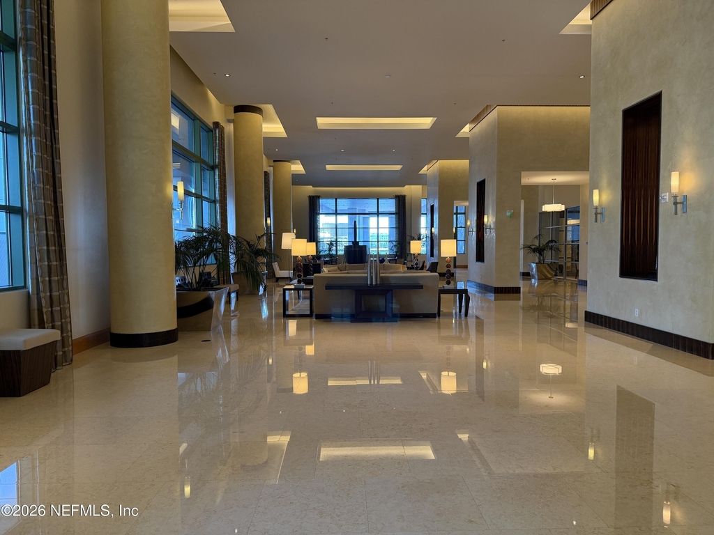 1431 Riverplace Boulevard - Photo 37