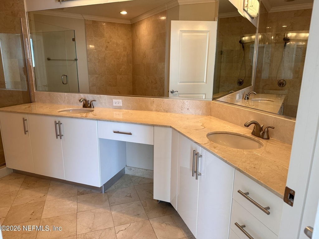 1431 Riverplace Boulevard - Photo 15