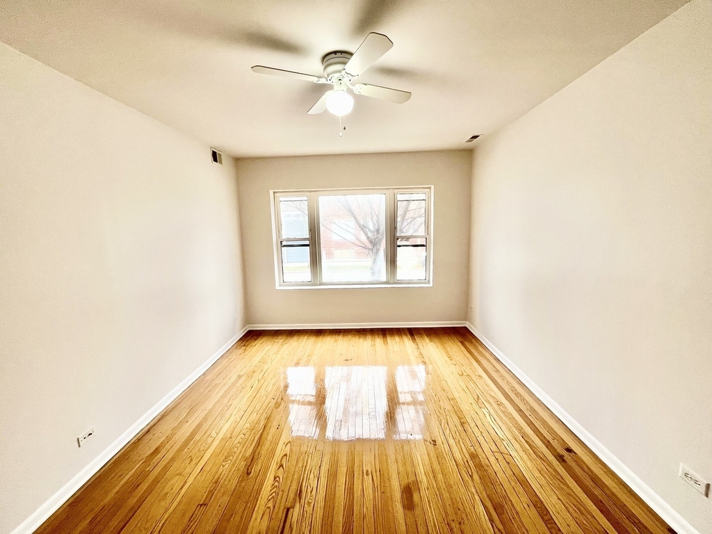 3918 W Augusta Boulevard - Photo 1