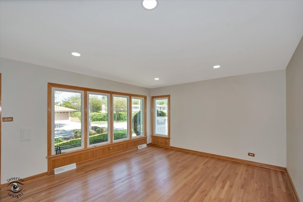 1005 E Park Street - Photo 4
