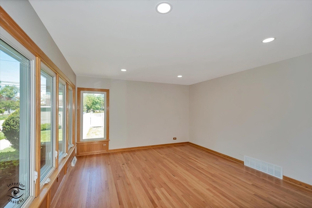 1005 E Park Street - Photo 6
