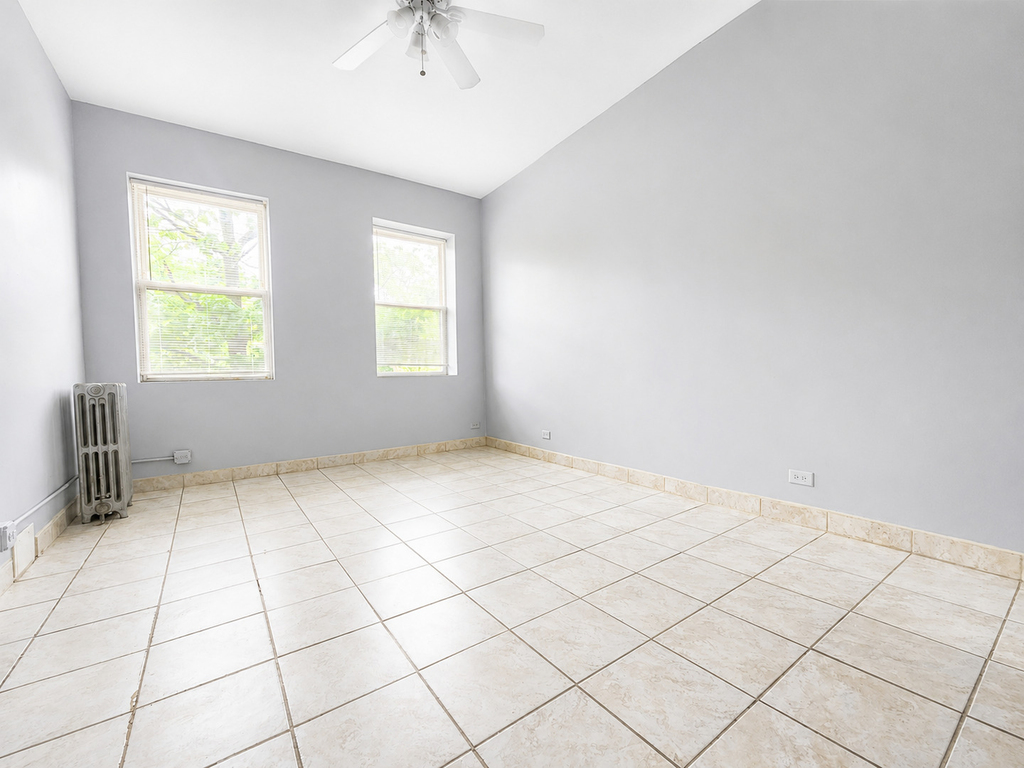 4764 N Virginia Avenue - Photo 9