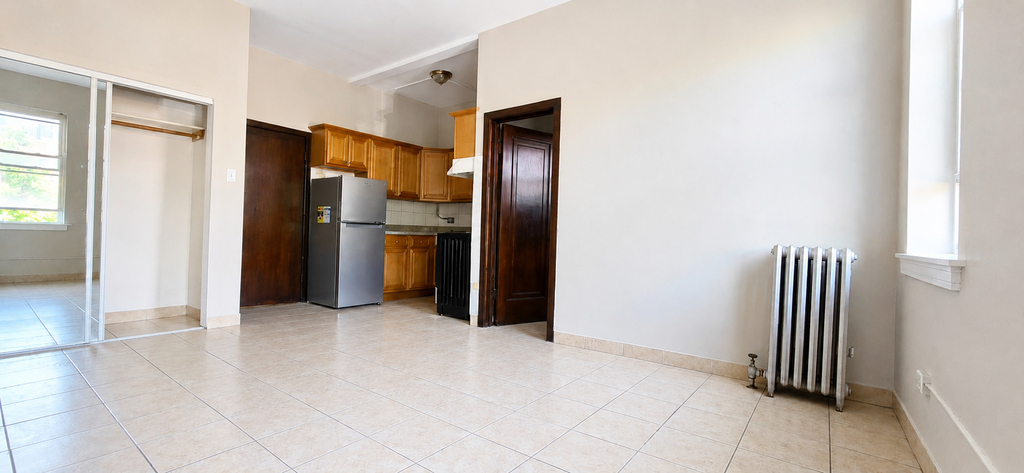 4764 N Virginia Avenue - Photo 10
