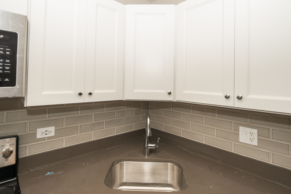 817 W Lakeside Place - Photo 4