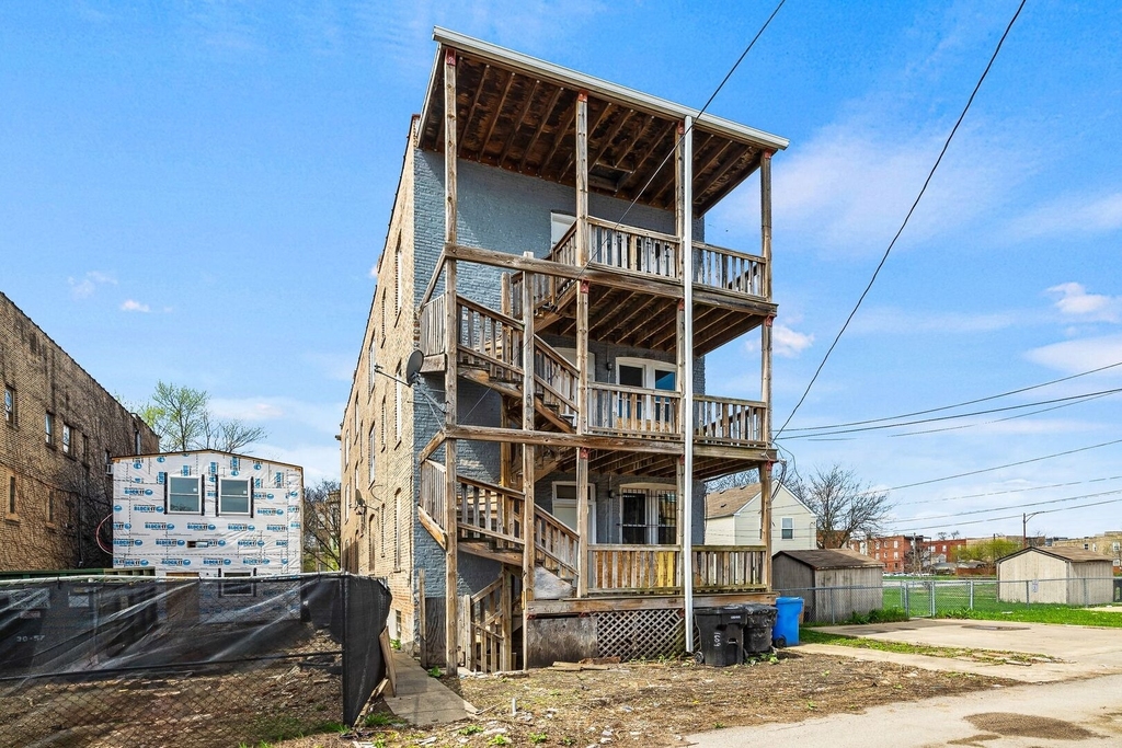 1621 S Lawndale Avenue - Photo 13