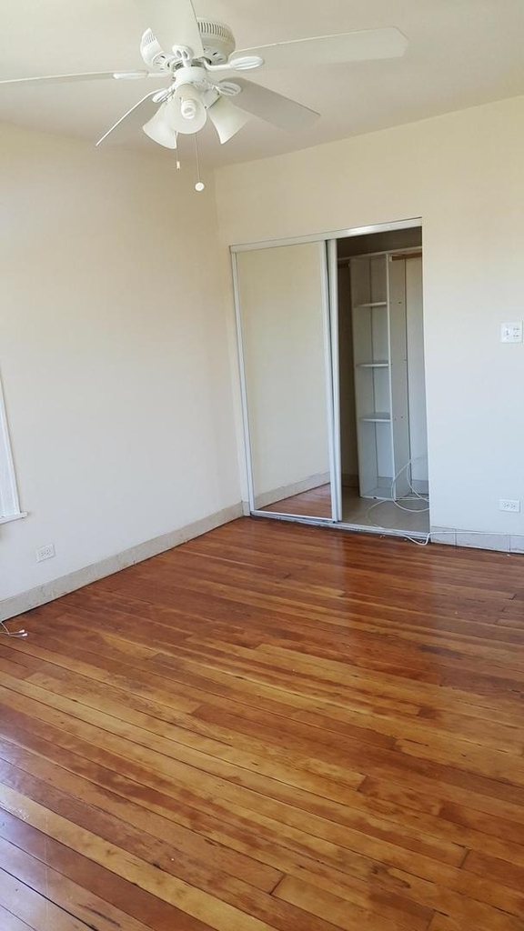 4764 N Virginia Avenue - Photo 10