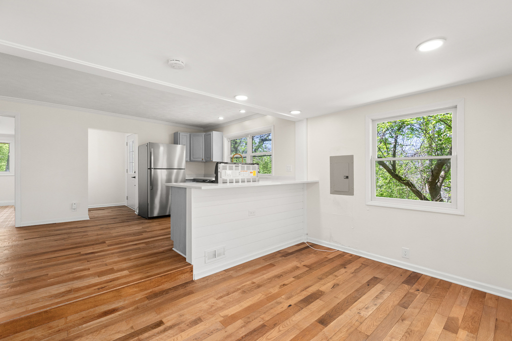 1010 Osage Drive - Photo 4