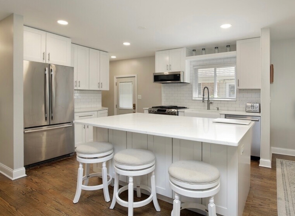 716 Laramie Avenue - Photo 1
