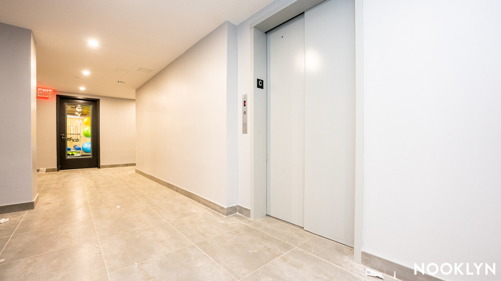 290 Linden Blvd 11226 - Photo 18
