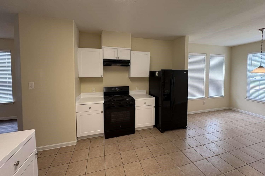 1010 Doubletree Glen Drive - Photo 2