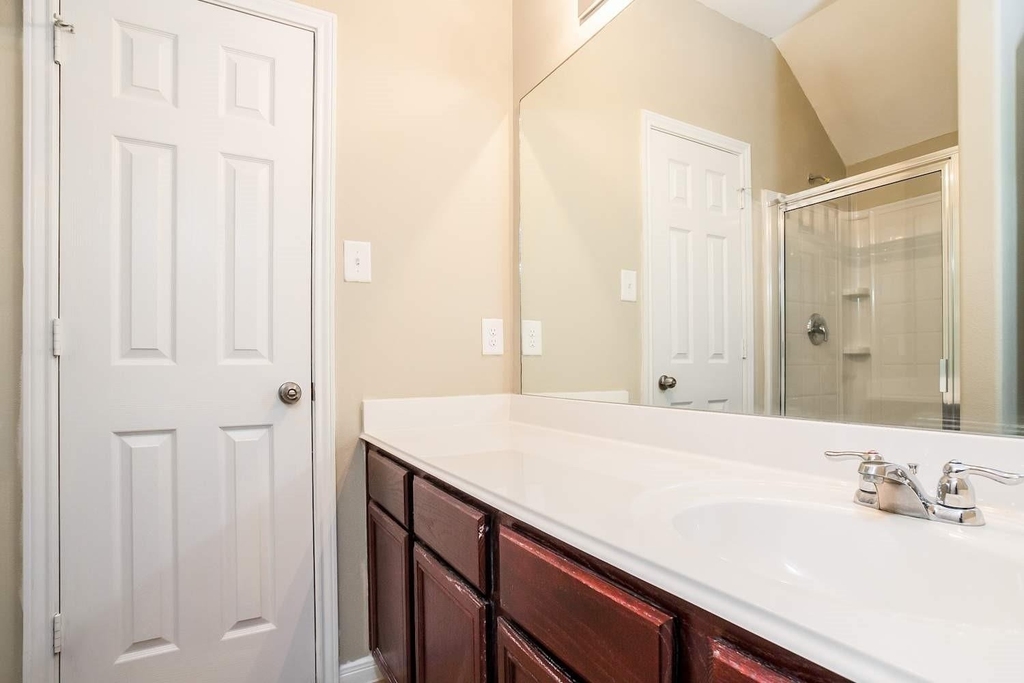 1010 Doubletree Glen Drive - Photo 12