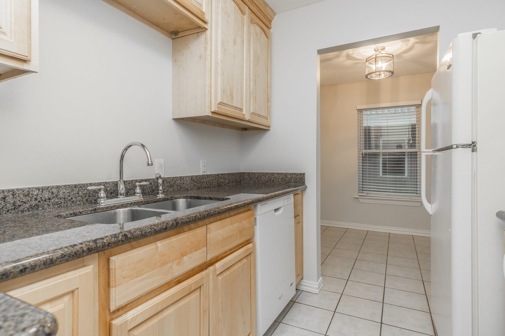 600 19th Street - Photo 11