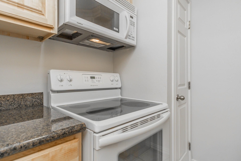 600 19th Street - Photo 9
