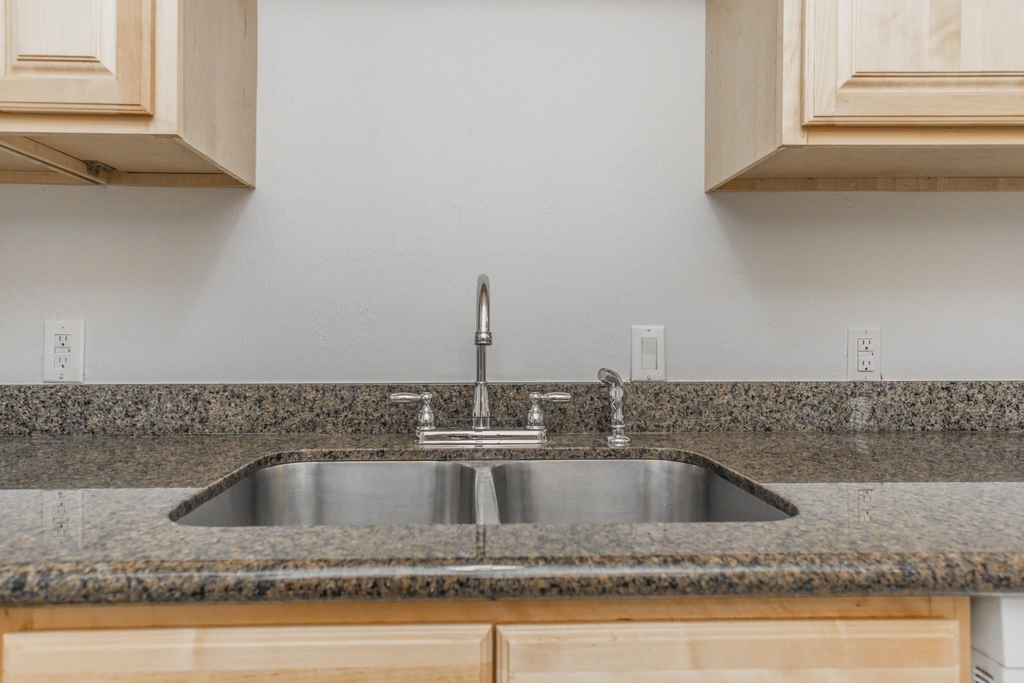 600 19th Street - Photo 12