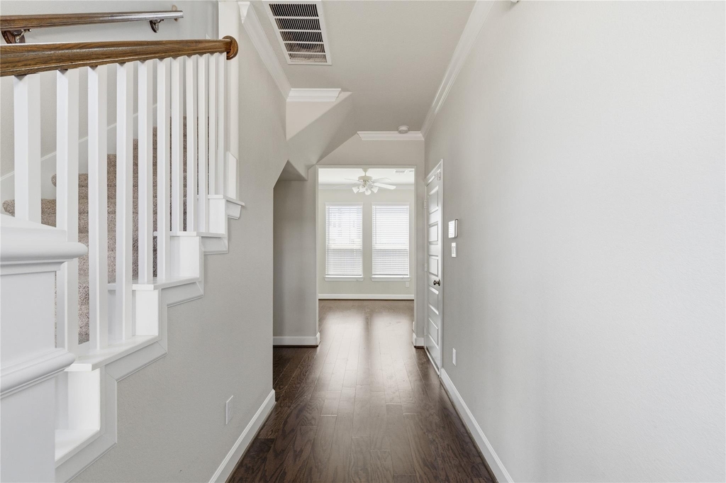 12006 Ridgewood Hill Drive - Photo 2