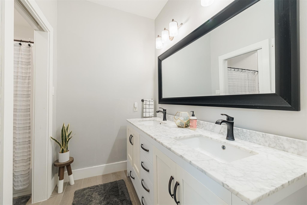 1319 Ambergate Drive - Photo 13